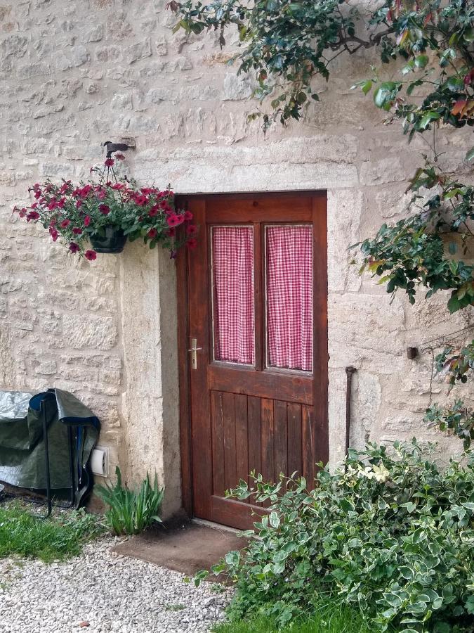 Pickwicks Villa Hauteroche Exterior photo