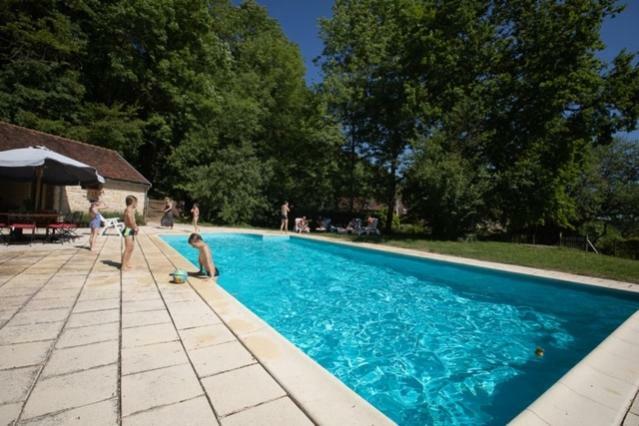 Pickwicks Villa Hauteroche Exterior photo
